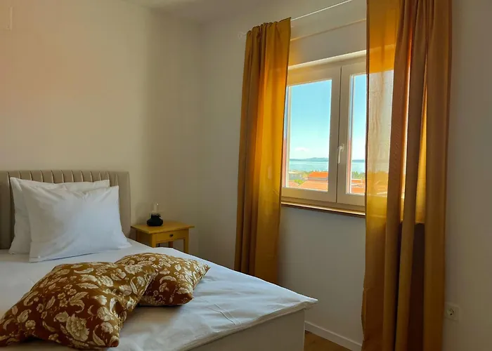 Noah With Rooftop Terrace And Sea View *