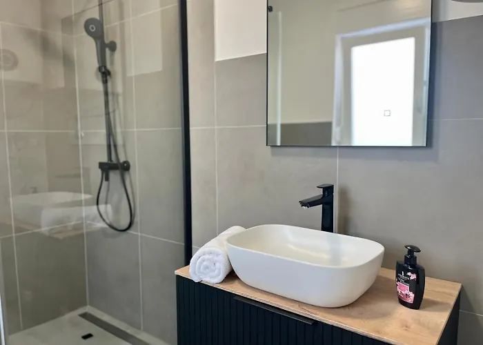 Διαμέρισμα Noah With Rooftop Terrace And Sea View *